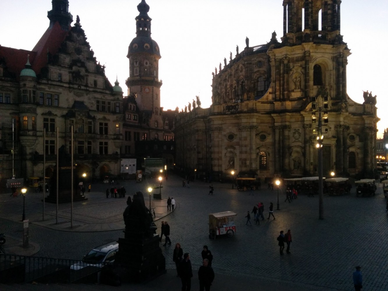 Der Schloβplatz in Dresden (Foto: Kas de Valk)