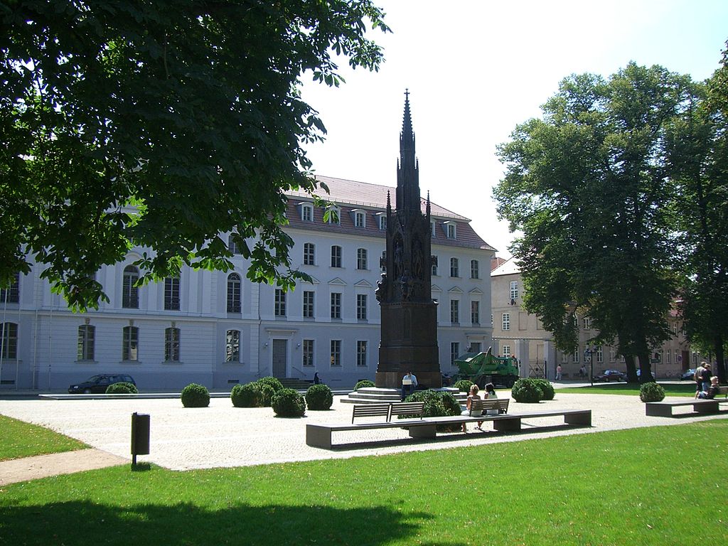 Ernst-Moritz-Arndt-Universität Greifswald, Hauptgebäude